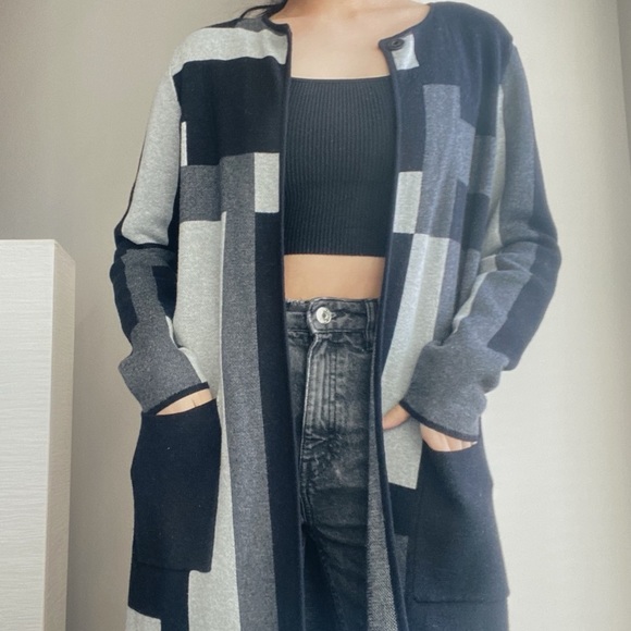 JONES NEW YORK Black Geometric Long Cardigan - Picture 2 of 10